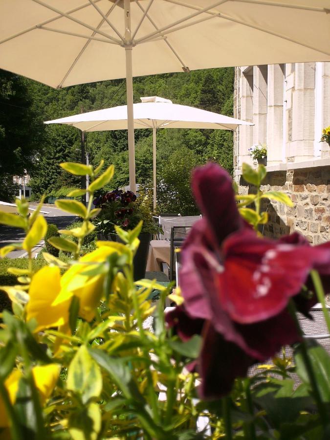 Logis L'Ermitage, Bistrot Des Saveurs Houffalize Exteriör bild