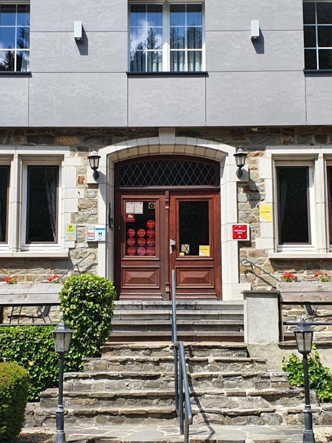 Logis L'Ermitage, Bistrot Des Saveurs Houffalize Exteriör bild