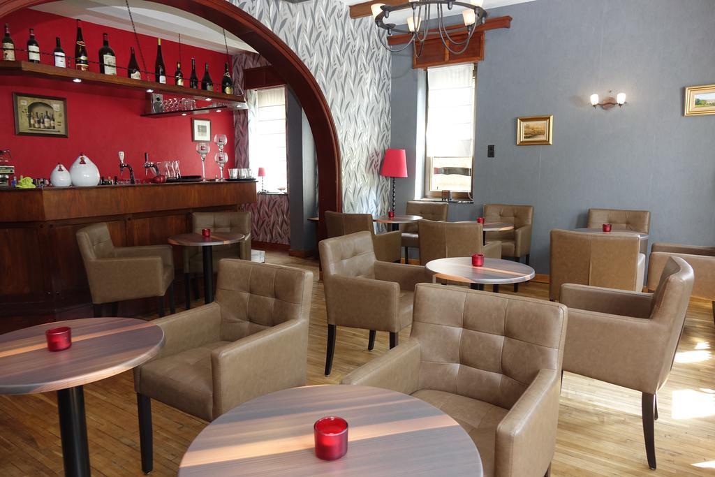Logis L'Ermitage, Bistrot Des Saveurs Houffalize Exteriör bild