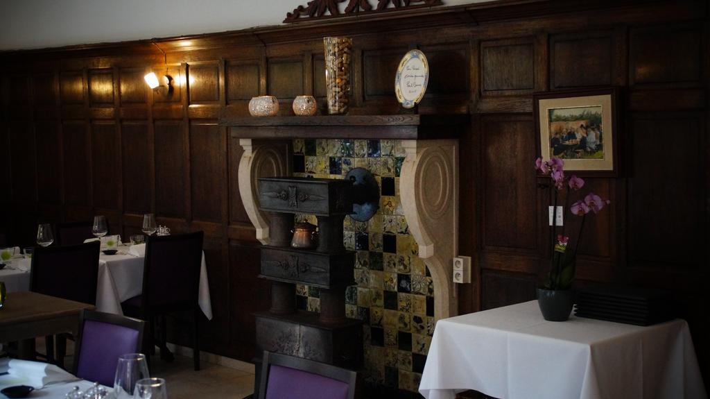 Logis L'Ermitage, Bistrot Des Saveurs Houffalize Exteriör bild
